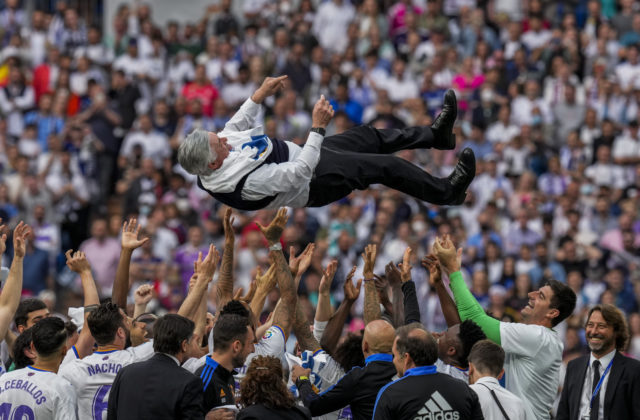 Real Madrid oslavuje svoj 35. titul španielskeho šampióna, Ancelotti a Marcelo sa zapísali do dejín