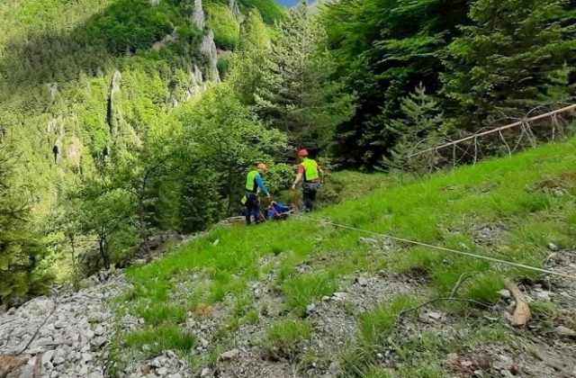 Na Zbojníckom chodníku v Malej Fatre sa zabil 15-ročný chlapec, neprežil pád z výšky 80 metrov