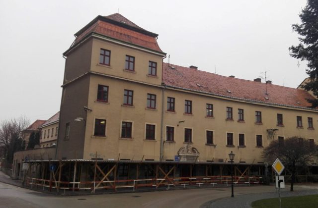Historická budova Adalbertinum v Trnave prejde kompletnou rekonštrukciou. Ako bude vyzerať? (video)