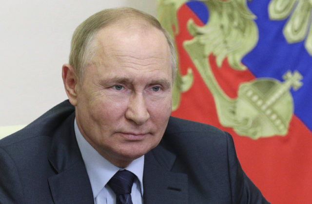 Panikáriaci Putin nasadzuje na Ukrajinu „najstrašnejšiu zbraň na svete“, keď sa rysuje jeho porážka