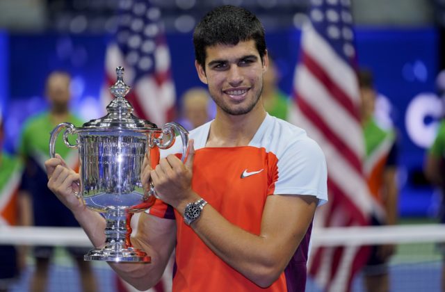 Carlos Alcaraz vyhral US Open a stal najmladšou jednotkou svetového rebríčka ATP v histórii (video)