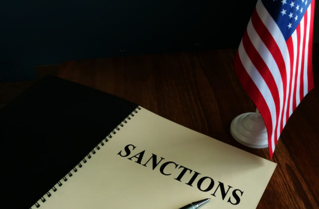 Pre ruskú anexiu ukrajinských regiónov uvalila Amerika sankcie na viac ako tisíc ľudí a firiem