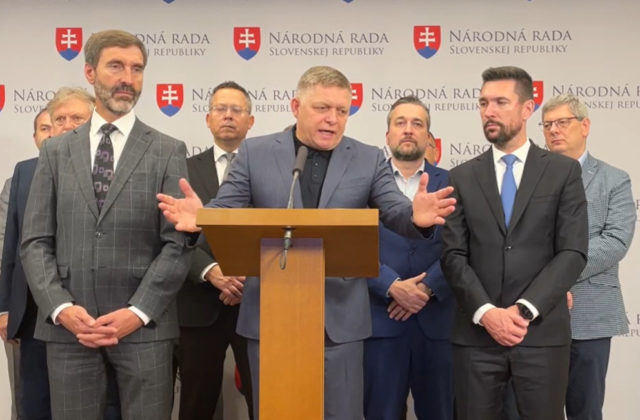 Fico by chcel predčasné voľby na jar, ale má aj náhradný termín. Politikov vyzýva k rokovaniam o novele ústavy (video)