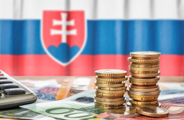 Vláda ženie mestá a obce na pokraj svojich finančných možností. Návrh štátneho rozpočtu je výber z rôznych foriem zla, tvrdia analytici