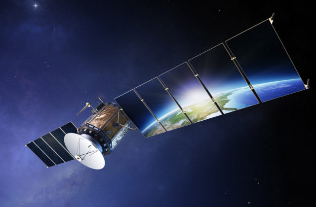 Rusko pohrozilo zostrelením komerčných satelitov patriacich Západu, na muške môže byť aj Muskov Starlink