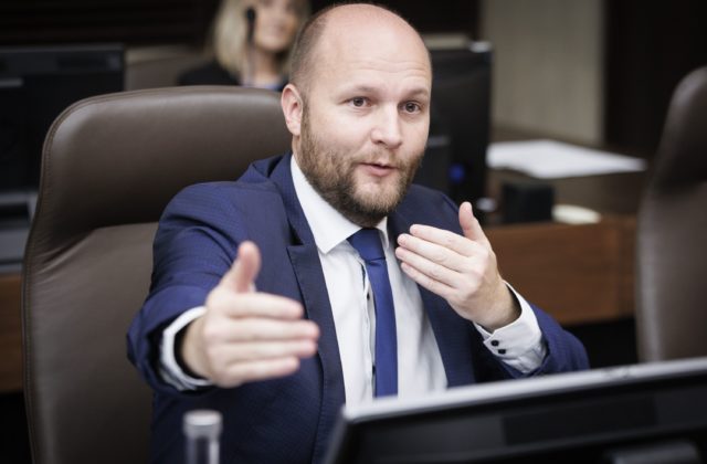 Aj situácia na Ukrajine ukazuje, že z Moskvy veľakrát prichádza zlo, vyhlásil minister Naď