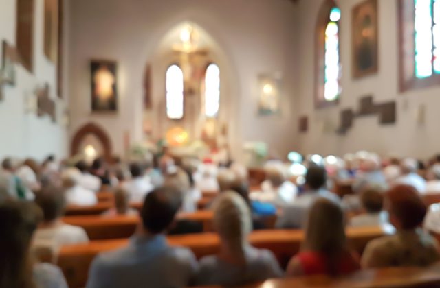 Biskupi netrpezlivo očakávajú uvoľnenie opatrení, veriacich povzbudzujú k návratu do kostolov