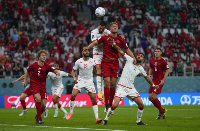 MS vo futbale 2022 v Katare: Súboj Dánska a Tuniska skončil prvou bezgólovou remízou