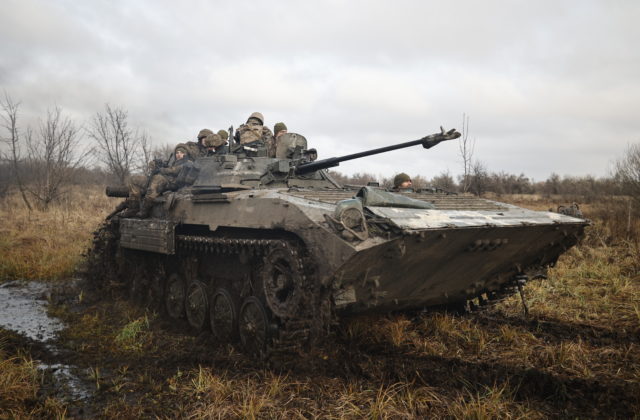 Vojenské operácie na Ukrajine v najbližšom čase podľa analytikov pridajú na obrátkach. Dôvod je prostý, začne mrznúť