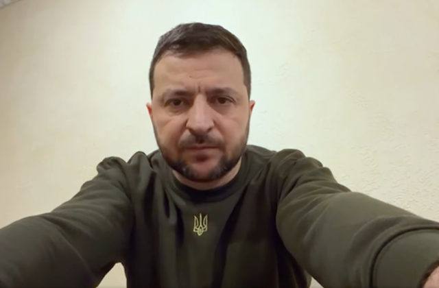 Na Ukrajine prevláda „pocit jednoty“ a v Rusku strach, zdôraznil Zelenskyj v prvom príhovore roka 2023 (video)