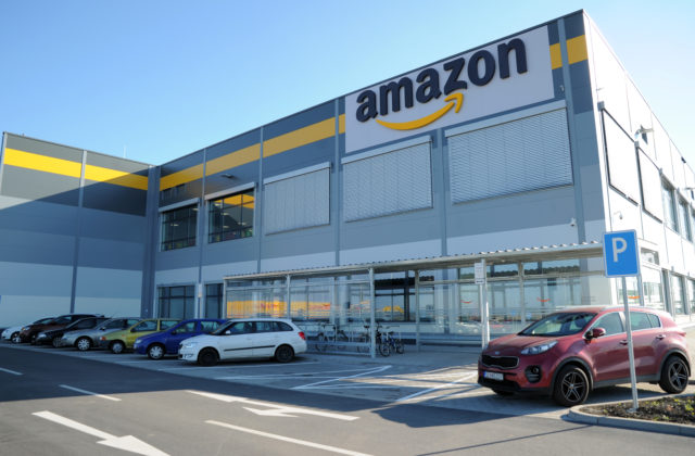 Amazon ruší niekoľko tisíc pracovných miest, podobne ako firmy Meta či Salesforce