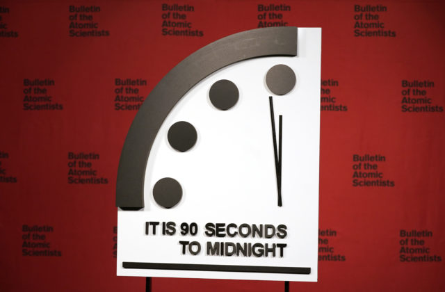 Ručičky známych hodín posledného súdu sú už len 90 sekúnd od polnoci