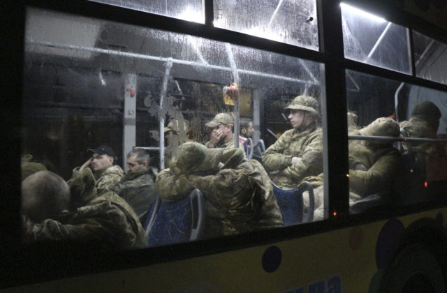 Ukrajina a Rusko si vymenili desiatky zajatcov, sú medzi nimi aj vojaci, partizáni a ostreľovači