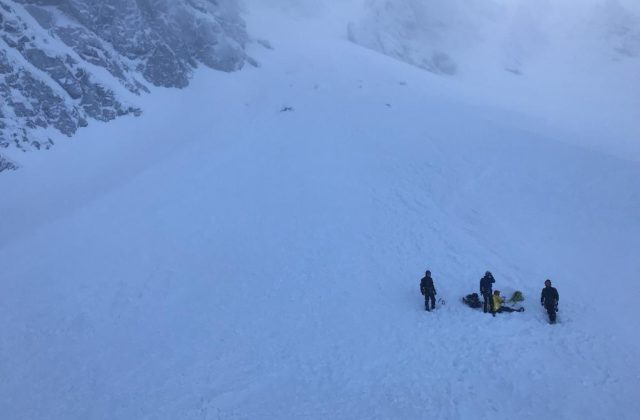 Tatranské doliny sú pre turistov nepriechodné, upozorňuje horská služba a neodporúča výstupy na vysokohorské chaty