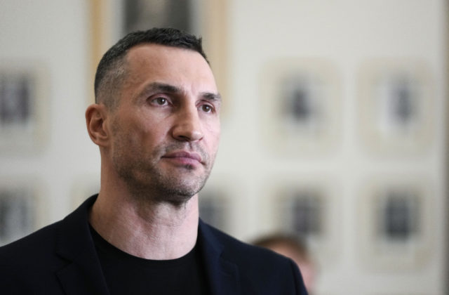 Proti účasti Rusov a Bielorusov na olympiáde v Paríži bojuje aj brat starostu Kyjeva a bývalý šampión v boxe Vladimir Kličko