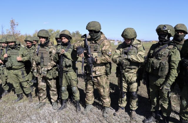 Rusko čelí dileme, či má posilniť obranu hraníc alebo pozície na Ukrajine