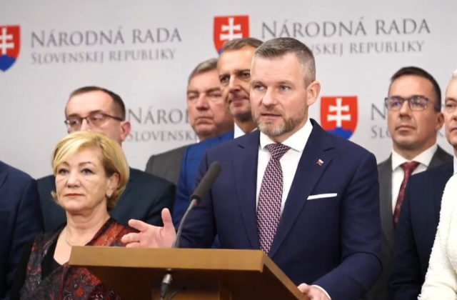 Hlas-SD nepodporí zrušenie nedeľného predaja, podľa strany teraz slovenských predajcov táto téma netrápi