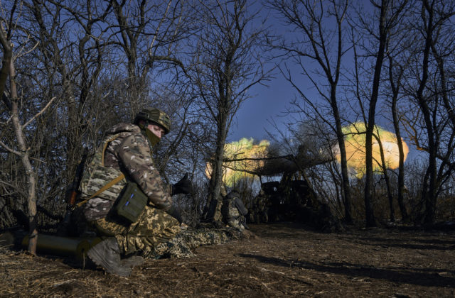 Ukrajinská armáda sa možno pripravuje na stiahnutie z niektorých častí mesta Bachmut