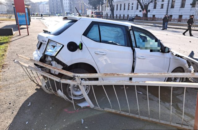 Polícia hľadá svedkov tragickej nehody v Košiciach, pri ktorej zahynuli tri osoby (video+foto)