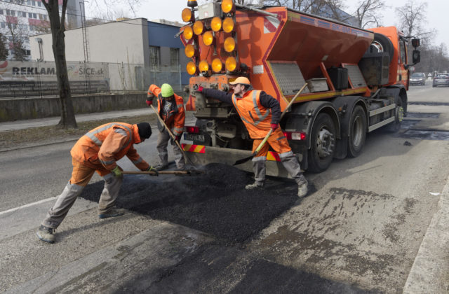 V Košiciach začali s opravou ciest, vyčlenili na to 3,7 milióna eur