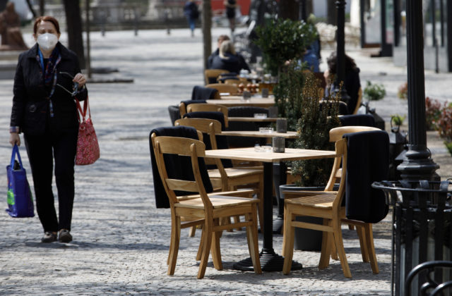 Nálada v gastre je zlá, viac ako tretina majiteľov reštaurácií nepovažuje zníženie DPH za „záchranné koleso“