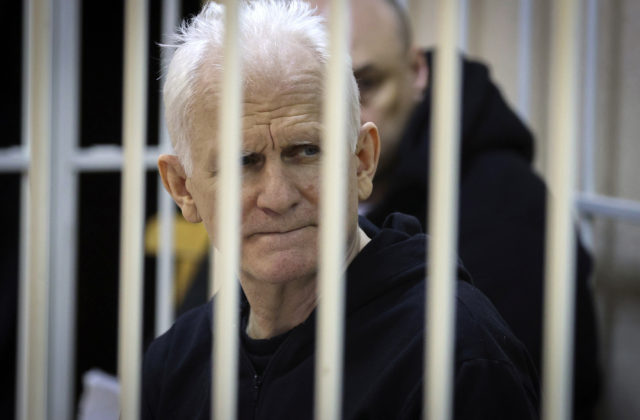 Laureáta Nobelovej ceny mieru Biaľackého odsúdili na desať rokov väzenia