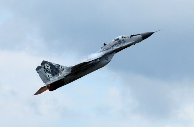 Ruský expert uviedol, že F-35 bez podpory v tesnej blízkosti môže byť porazený aj MiG-21. Je to pravda?