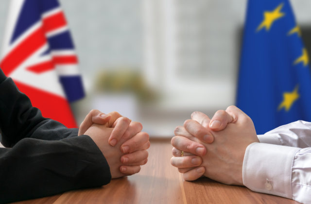 Londýn a Brusel prijali novú pobrexitovú dohodu, jej obsahom je Windsorský rámec