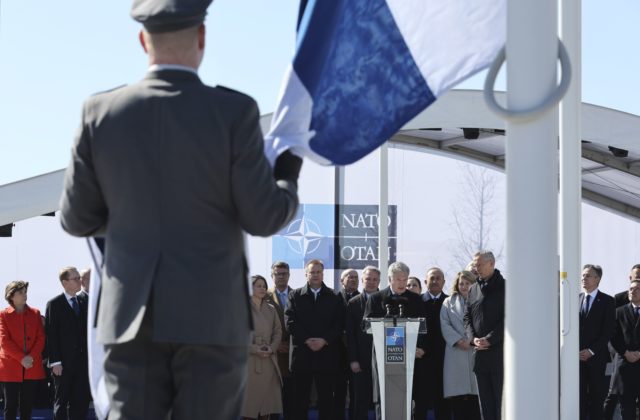 Fínsko vstupuje do NATO a stane sa 31. členom vojenskej aliancie