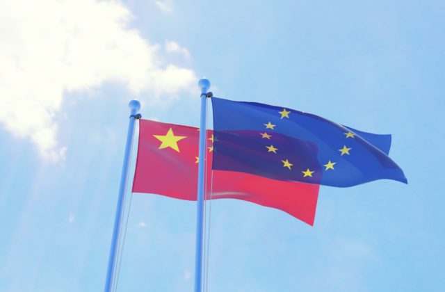 Európa sa nemôže Číne obrátiť chrbtom, tvrdí španielska ministerka Calviňo a označila ju za kľúčového hráča 