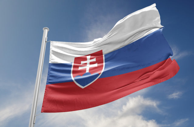 Nedôvera Slovákov je voči všetkých ministrom Hegerovej vlády