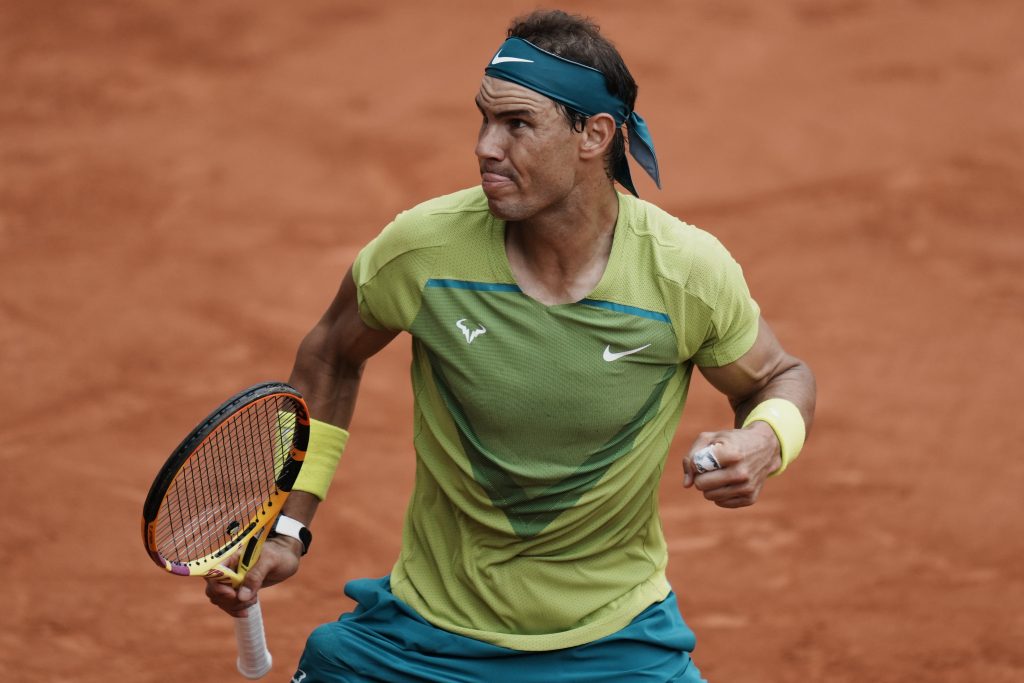 Rafael Nadal sa zo zranenia zotavuje pomalšie než sa čakalo, ale do Roland Garros bude fit, myslí si jeho strýko Toni