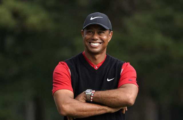 Tiger Woods sa po ťažkej nehode vrátil z nemocnice domov, prežil vďaka šťastnej zhode okolností