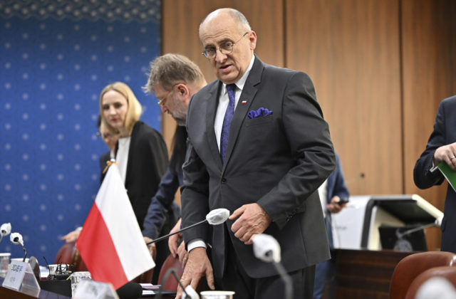 Poľsko si predvolalo ruského veľvyslanca, dôvodom sú  vyhrážky voči ambasádorovi v Moskve