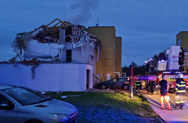 Výbuch plynu v bytovke v obci Biely kostol neprežila jedna osoba (foto)