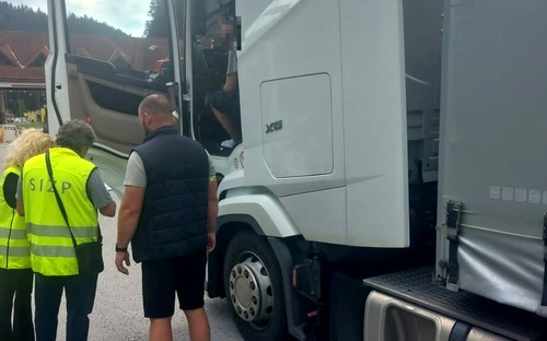 Pozor! Na poľských aj českých hraniciach odštartovali kontroly dovozu odpadu na Slovensko
