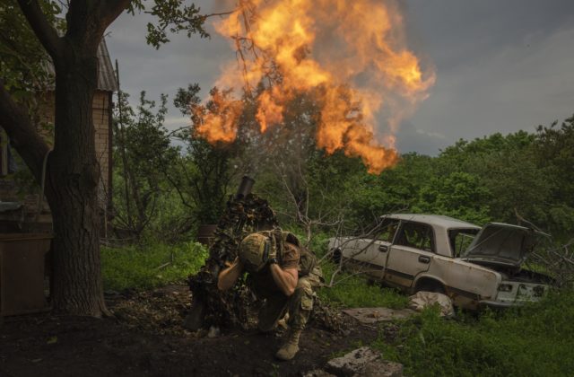 Ukrajinské straty v Bachmute sú 7,5-krát nižšie ako ruské, tvrdí Danilov