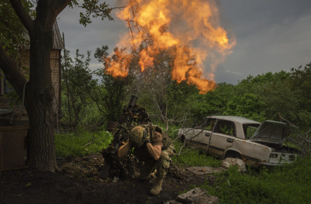Ukrajinské sily postupujú vpred v Záporožskej aj Doneckej oblasti, ale čelia ruskému protiútoku