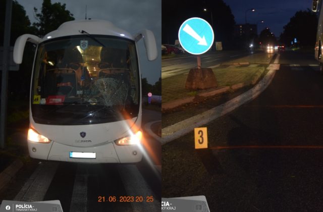 Autobus so školákmi zrazil chodca, nehodu neprežil (foto)