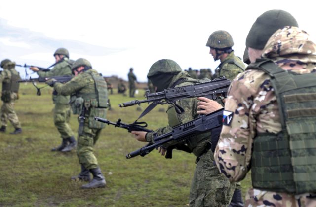 Ukrajinská armáda postúpila vpred na juhu a východe, v ťažkom boji „odhryzli“ od Rusov každý meter zeme