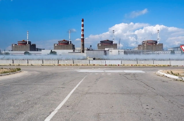 Záporožská jadrová elektráreň sa po ruskom útoku ocitla „na pokraji výpadku energie“