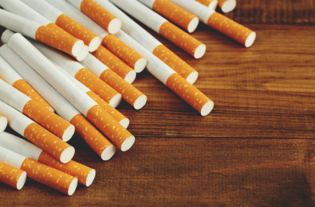 Nová štúdia KPMG odhalila alarmujúci stupeň výskytu nelegálnych cigariet v EÚ, pričom takmer polovica z nich sa spotrebuje vo Francúzsku