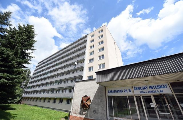 Samosprávny kraj schválil predaj bývalého internátu, vzniknú nové nájomné byty