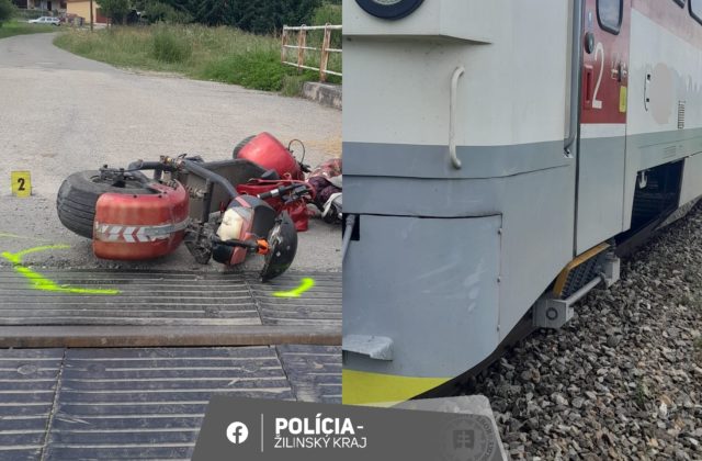Tragická zrážka s vlakom v obci Raková, 55-ročná motocyklistka nehodu neprežila (foto)