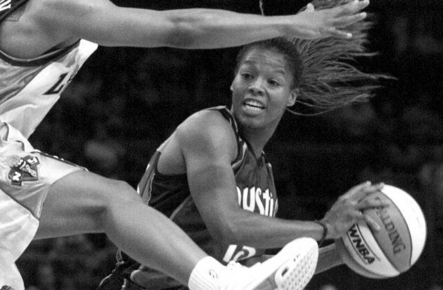 Svet zámorskeho basketbalu smúti, vo veku 51 rokov zomrela olympijská šampiónka Nikki McCray-Penson