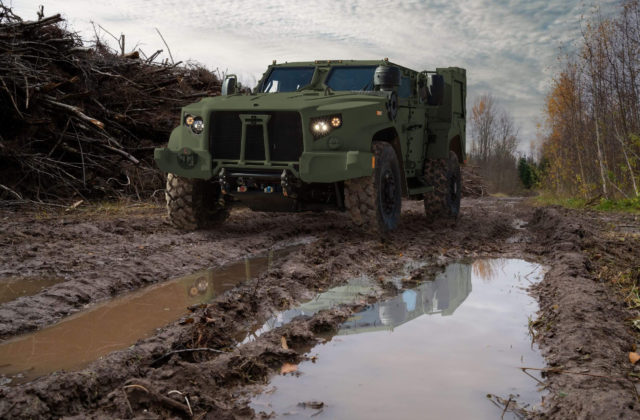 Nákup nových bojových vozidiel pre Slovensko bude financovaný z americkej pomoci