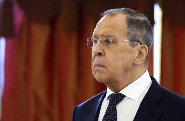 Lavrov pricestoval do Severnej Kórey, ide o najnovšiu z diplomatických aktivít medzi oboma krajinami