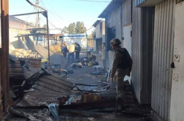 Bombardovanie v Záporožskej oblasti zasiahlo infraštruktúru, ranený bol aj civilista