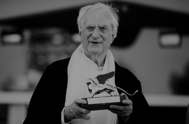 Zomrel Bertrand Tavernier, uznávaný francúzsky filmár sa dožil 79 rokov
