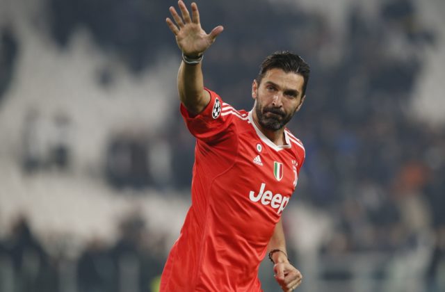 Legendárny taliansky brankár Buffon končí profesionálnu kariéru, zvažuje pôsobenie pri reprezentácii